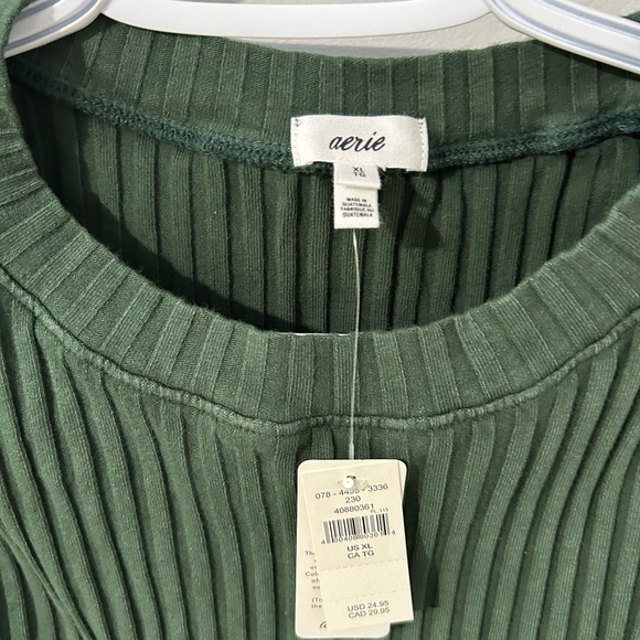 Green aerie tank top - Picture 3 of 3